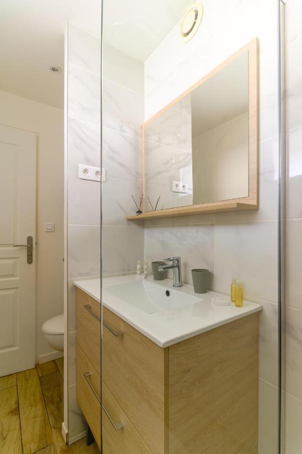 Select'Sohome - Appartement Renove Au Coeur Du Centre-Ville Du Lavandou - A Proximite Des Plages Et Commerces - Gaia Ле-Лаванду Экстерьер фото